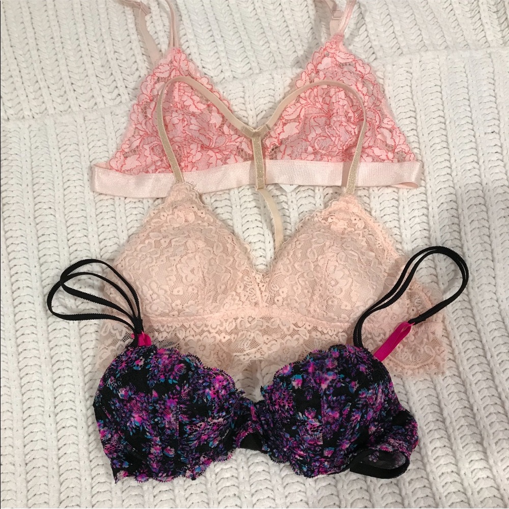 3 Bras ‼️🌸Victoria secret, Aerie, Cotton On